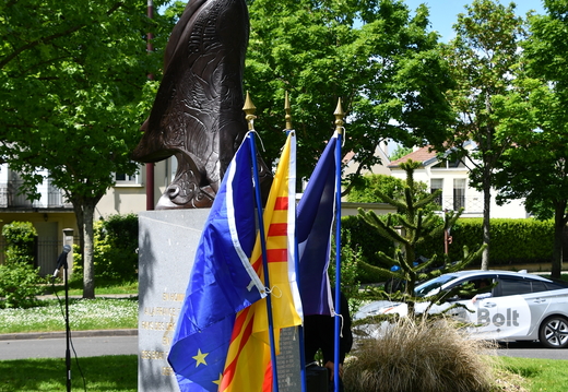 DS7 3748