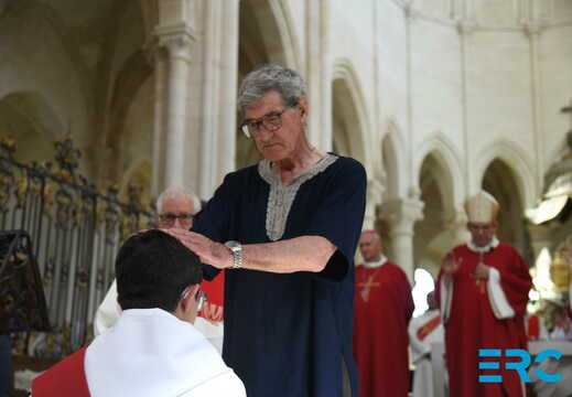 2025.07.12-JM Mazerolle Ordination P. Jérôme Bastick Pontigny-DSC 2138