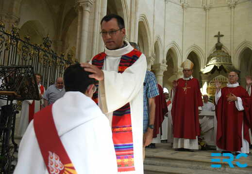 2025.07.12-JM Mazerolle Ordination P. Jérôme Bastick Pontigny-DSC 2170
