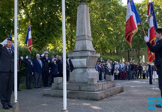Cérémonie 8 mai 03